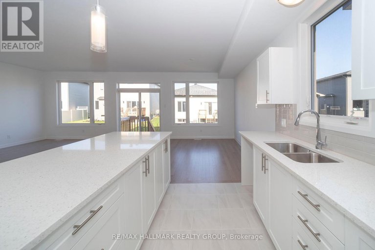 28367284/1264-diamond-street/clarencerockland-twp/clarence-rockland/ontario/K4K0M5_13