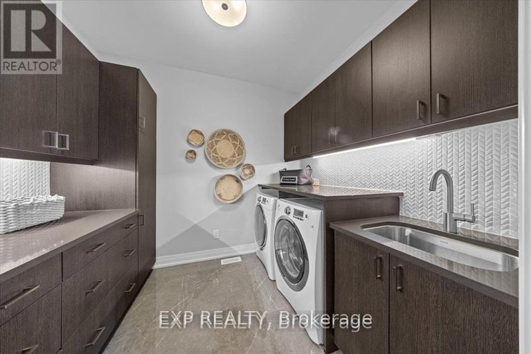 29066933/2490-half-moon-bay-road/half-moon-bay/ottawa/ontario/K2J4H7_32