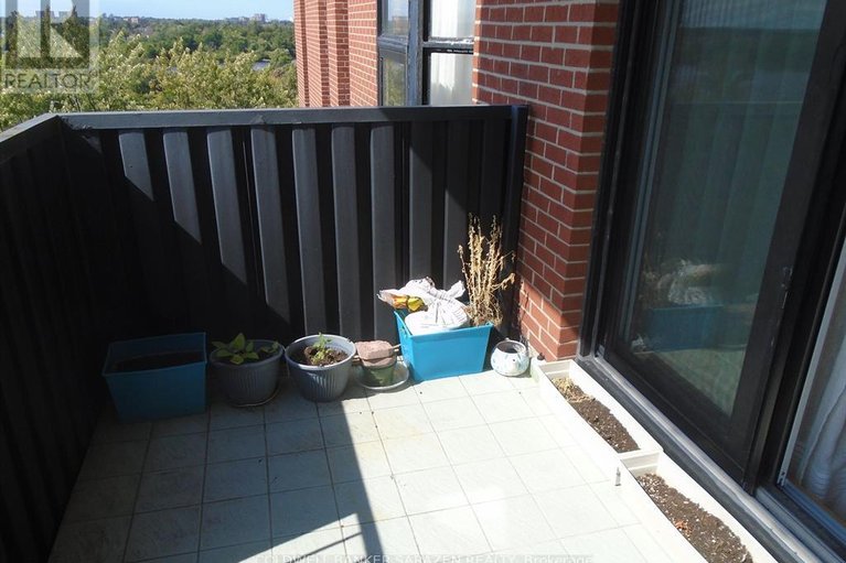 29061214/414-2951-riverside-drive-n/mooneys-bayriverside-park/ottawa/ontario/K1V8W6_30