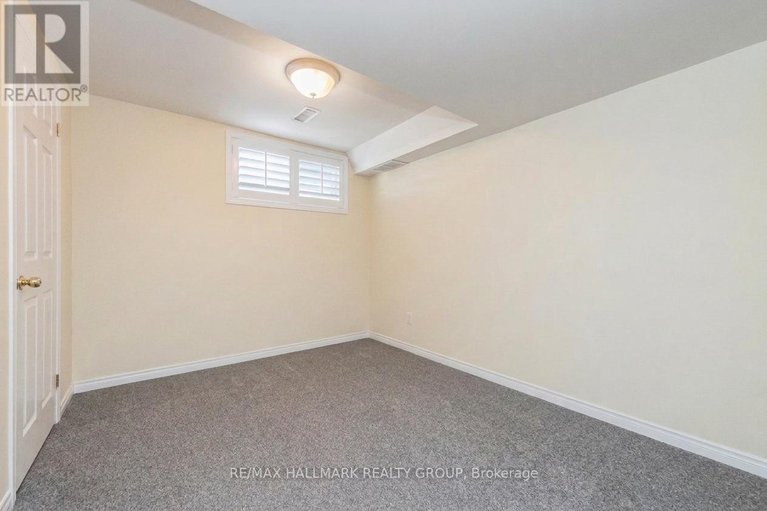 29665273/5-395-bell-street-s/west-centre-town/ottawa/ontario/K1S4K5_24