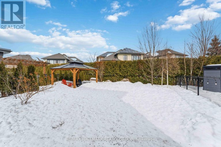 29428566/254-sunnyridge-crescent/emerald-meadowstrailwest/ottawa/ontario/K2M0H3_25