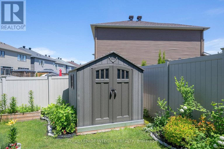 28545914/108-pin-cherry-grove/mer-bleuebradley-estatesanderson-park/ottawa/ontario/K1W0J5_36
