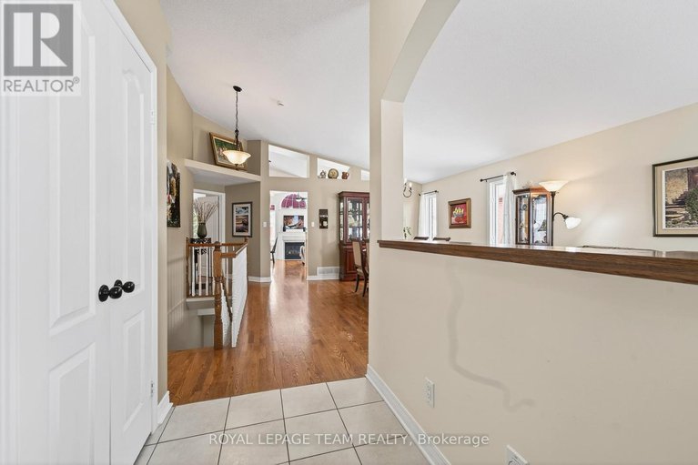 29403443/81-waterthrush-crescent/bridlewood/ottawa/ontario/K2M2V1_5