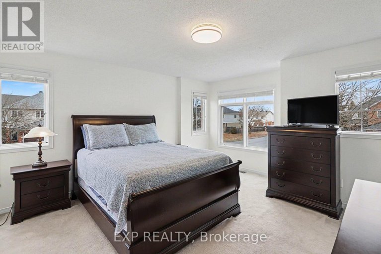 29541383/1504-duplante-avenue/fallingbrookpineridge/ottawa/ontario/K4A3Y8_20