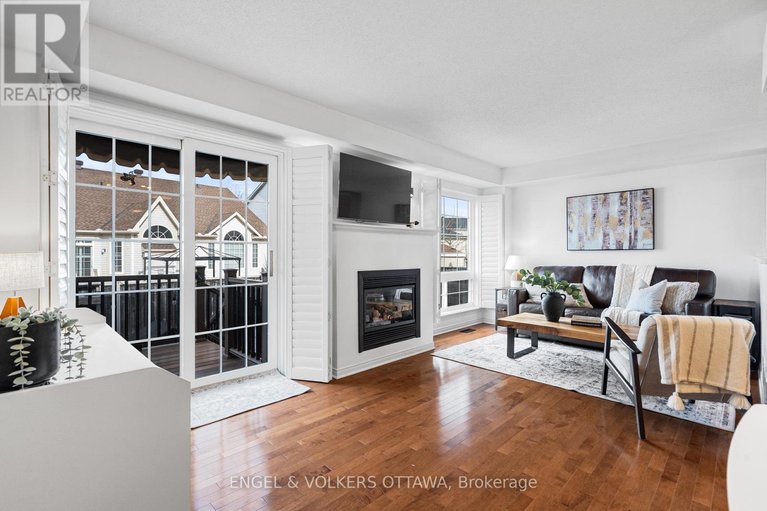 29548998/293-silbrass-private/stonebridge/ottawa/ontario/K2J5M6_3