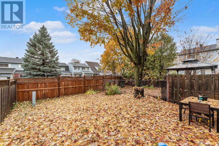 29064817/45-wessex-road/on-the-green/ottawa/ontario/K2J1X2_27