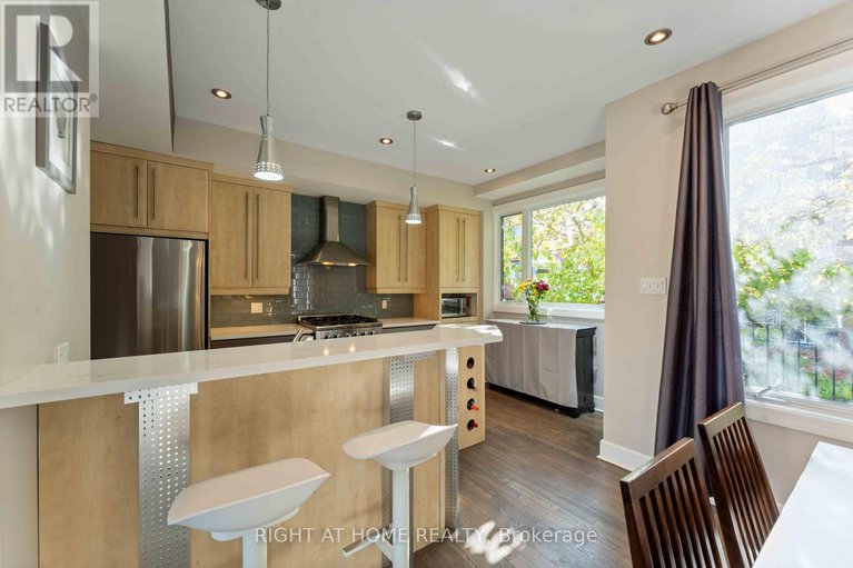 28990245/110-little-london-private/lower-town/ottawa/ontario/K1N0A5_6