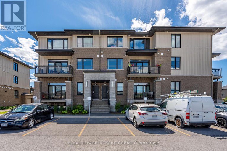 28850457/35-carabiner-private/mer-bleuebradley-estatesanderson-park/ottawa/ontario/K1W0L7_1