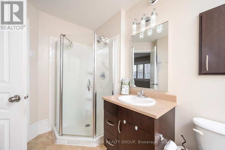 28553258/203-black-sage-crescent/riverside-southgloucester-glen/ottawa/ontario/K1V2J7_22
