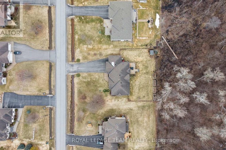 29597275/6673-pebble-trail-way/greely/ottawa/ontario/K4P0B6_46