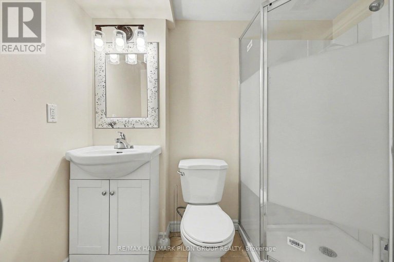 29659907/c-1540-beaverpond-drive/pineview/ottawa/ontario/K1B3R9_13