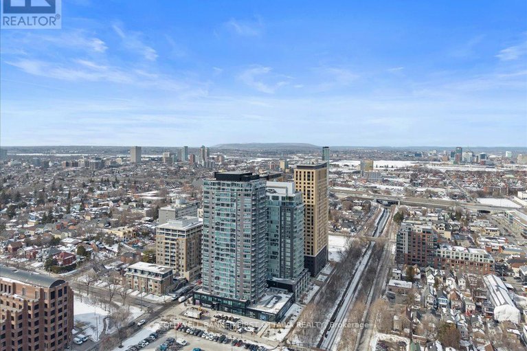 29441462/2308-105-champagne-avenue-s/west-centre-town/ottawa/ontario/K1S4P3_36
