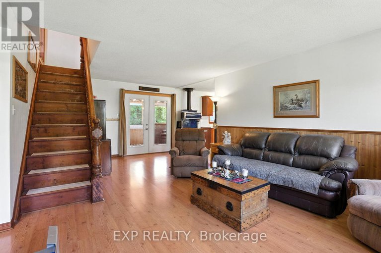 28525895/7800-34-highway/vankleek-hill/champlain/ontario/K0B1R0_9