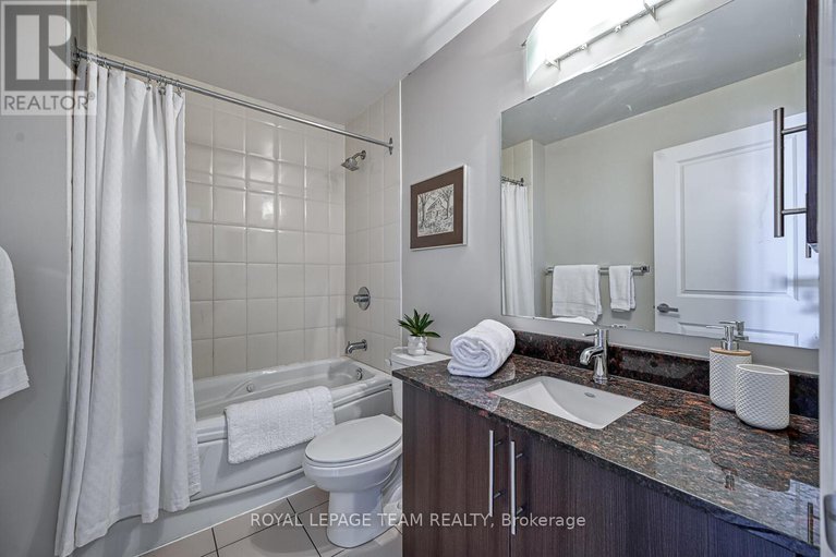 29407953/1906-90-landry-street/vanier/ottawa/ontario/K1L0A9_20