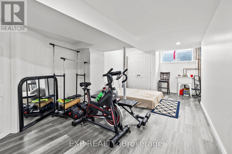 28309333/320-serenade-crescent/riverside-southgloucester-glen/ottawa/ontario/K1X0B9_35