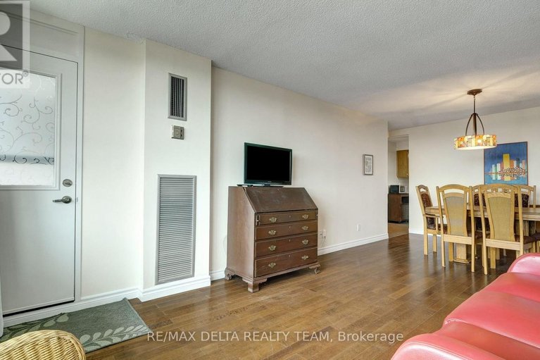 29672097/1001-555-brittany-drive/viscount-alexander-park/ottawa/ontario/K1K4C5_9