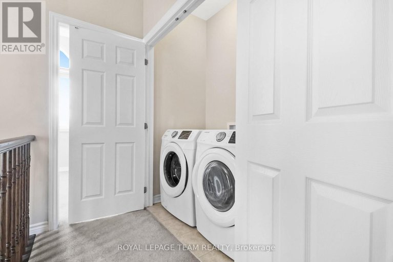 29516252/335-rue-des-soldats-riendeau-street/half-moon-bay/ottawa/ontario/K2J6H4_25