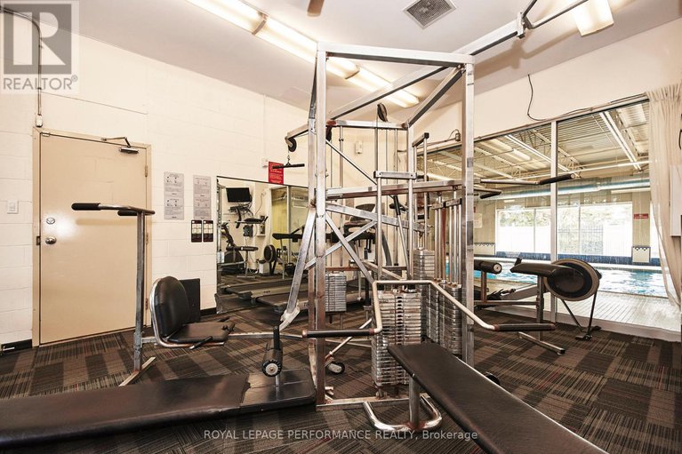 29069042/810-2020-jasmine-crescent/beacon-hill-south/ottawa/ontario/K1J8K5_30