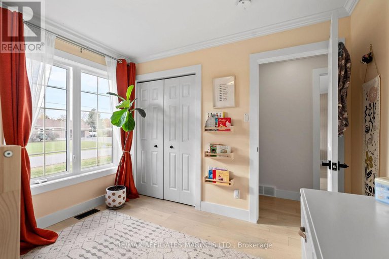 29072843/6525-clifford-avenue/south-glengarry-charlottenburgh-twp/south-glengarry/ontario/K6H5R5_20