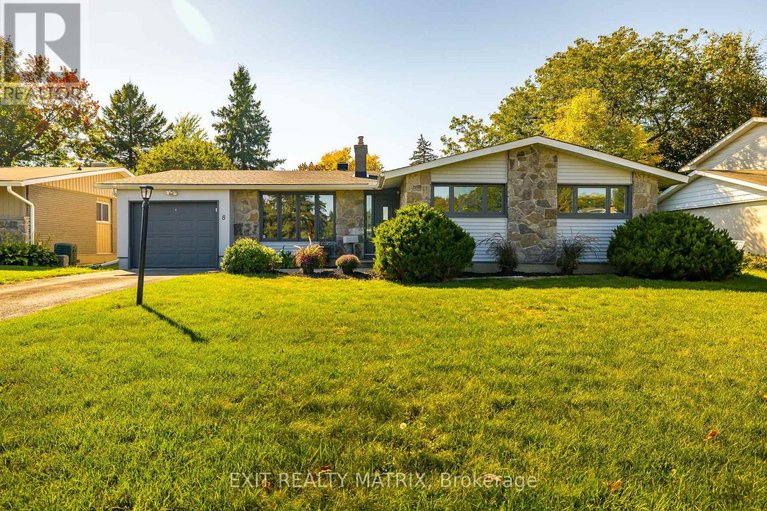 28932484/8-brian-crescent/bruce-farmgraham-parkqualicumbellands/ottawa/ontario/K2H6X3_1