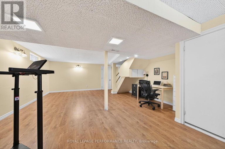 29685309/1948-othello-avenue/elmvale-acresurbandale/ottawa/ontario/K1G2A4_37