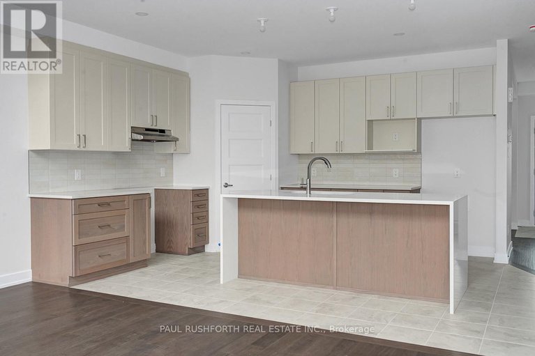 29035709/124-chandelle-private/carp/ottawa/ontario/K0A1L0_7