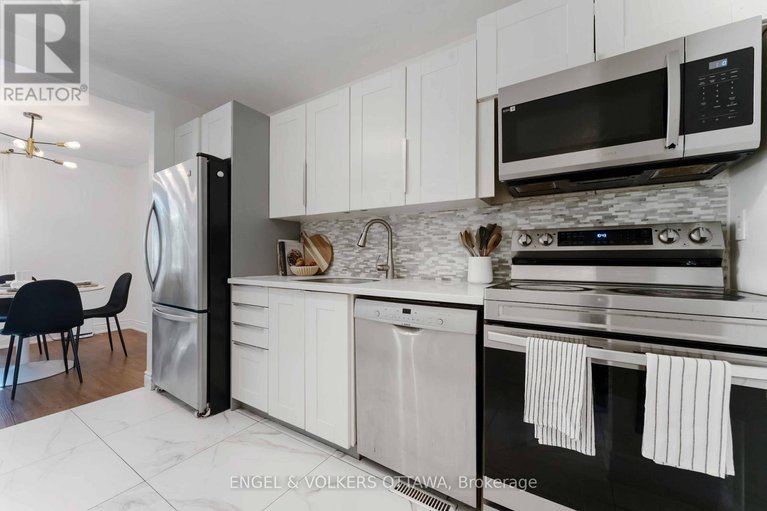 28946103/58-1375-bethamy-lane/beacon-hill-south/ottawa/ontario/K1J8P5_13