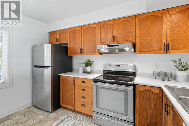 29330726/1c-160-edwards-street/town-of-rockland/clarence-rockland/ontario/K4K1H9_7