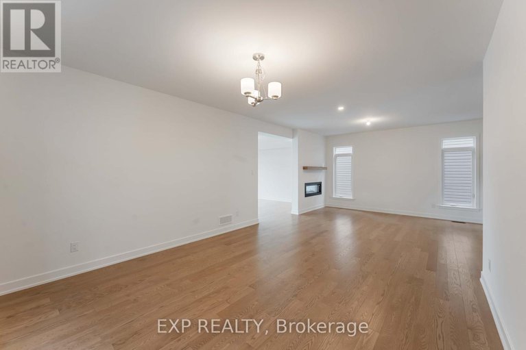 28326843/775-ovation-grove/leitrim/ottawa/ontario/K1T0X6_7