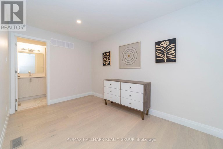 28438399/814-star-private/katimavik/ottawa/ontario/K2L1W2_15