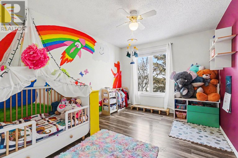 29349073/38-lapointe-boulevard/embrun/russell/ontario/K0A1W0_20