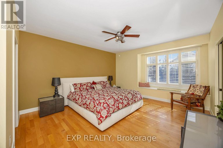 29397622/46-marsh-sparrow-private/morgans-grantsouth-march/ottawa/ontario/K2K3P2_14