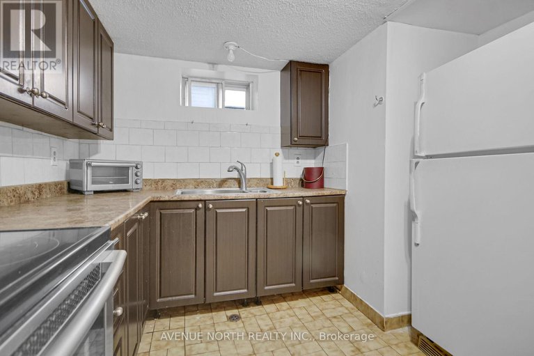 28770167/1254-heron-road/ridgemont/ottawa/ontario/K1V6A9_34