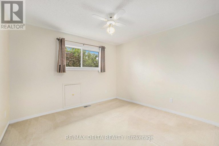 28529206/664-arc-en-ciel-street/fallingbrookgardenway-south/ottawa/ontario/K4A3H8_23