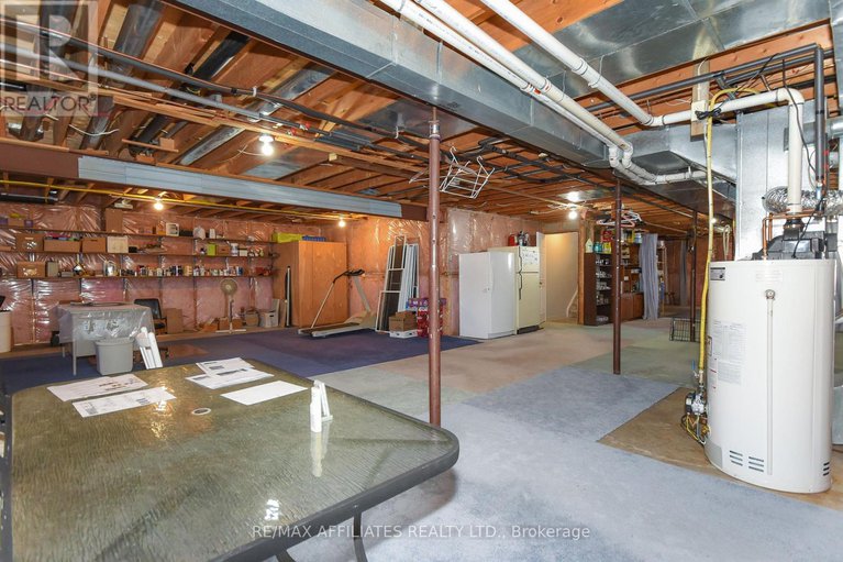 28299464/340-wilson-road/clarencerockland-twp/clarence-rockland/ontario/K4K1K7_32
