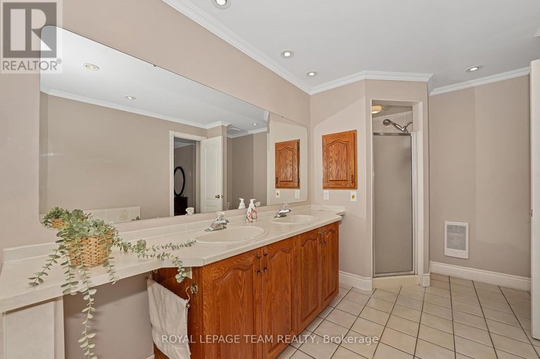 28522928/87-dalecroft-crescent/centrepointe/ottawa/ontario/K2G5V8_23