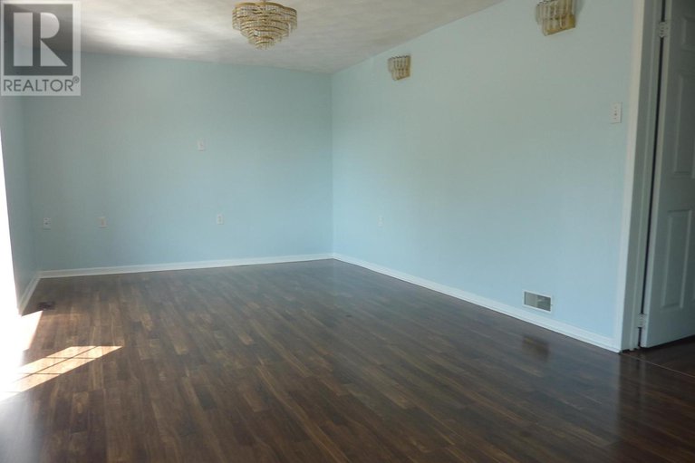 28634194/18317-county-rd-2-highway/south-glengarry-charlottenburgh-twp/south-glengarry/ontario/K6H5R5_12