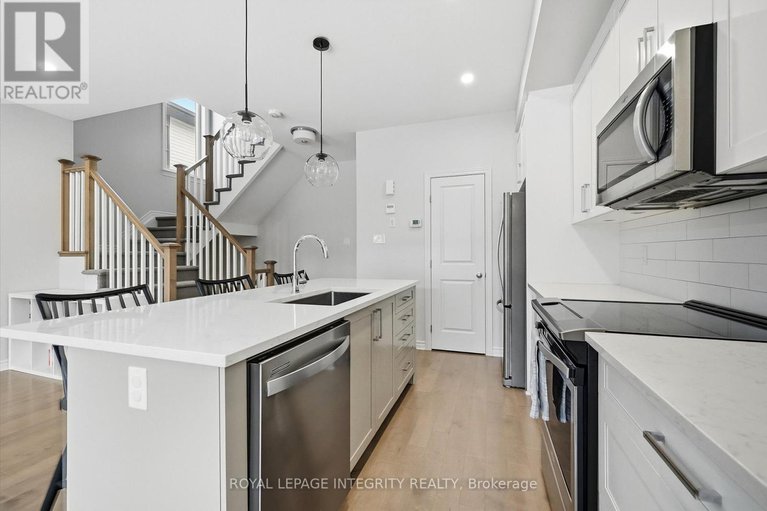 29307489/518-stadacone-row/camelot/ottawa/ontario/K4A1J8_9