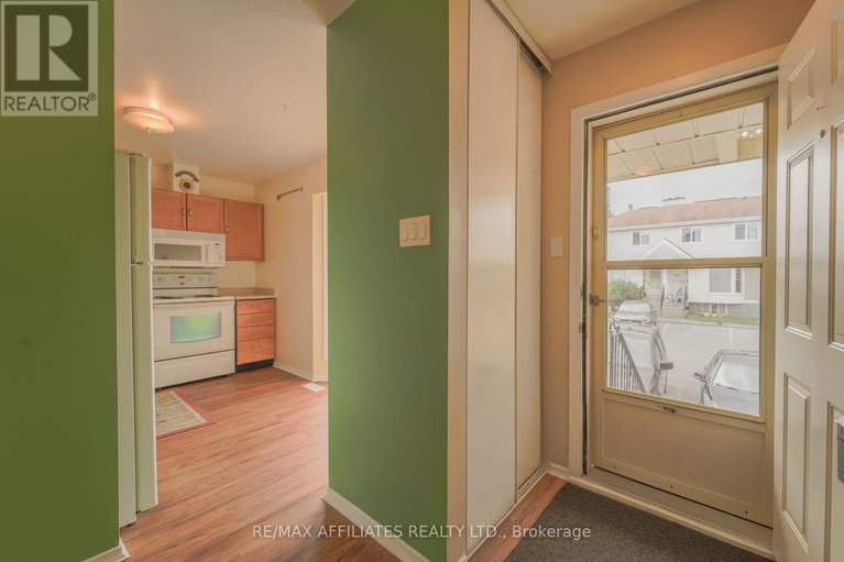 28589609/65-47-mcdermot-court/katimavik/ottawa/ontario/K2L3V5_8