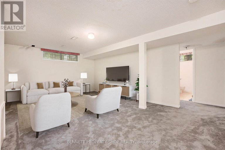 28928627/11-billingham-crescent/morgans-grantsouth-march/ottawa/ontario/K2K2T7_18
