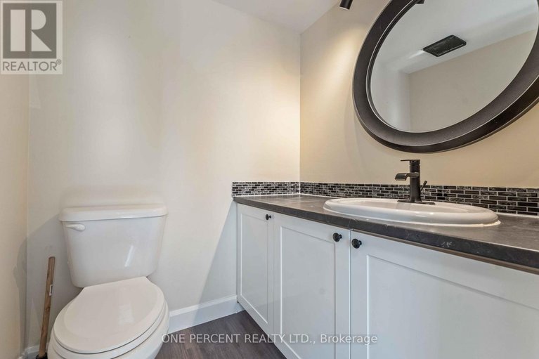 29514988/a-6643-bilberry-drive/convent-glen-north/ottawa/ontario/K1C4N5_12