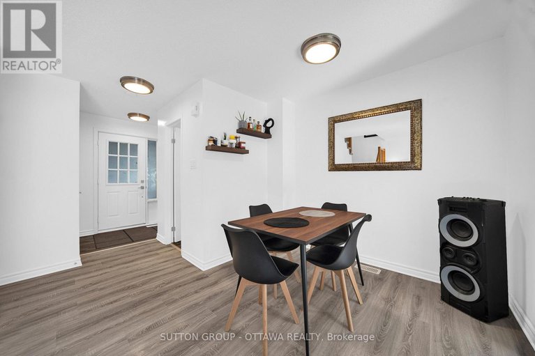 28912115/313-stoneway-drive/barrhaven-east/ottawa/ontario/K2G6E7_3