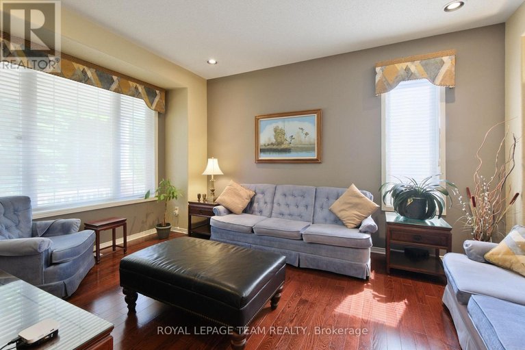 29531354/2885-brigham-way/upper-hunt-club/ottawa/ontario/K1T3Y8_7