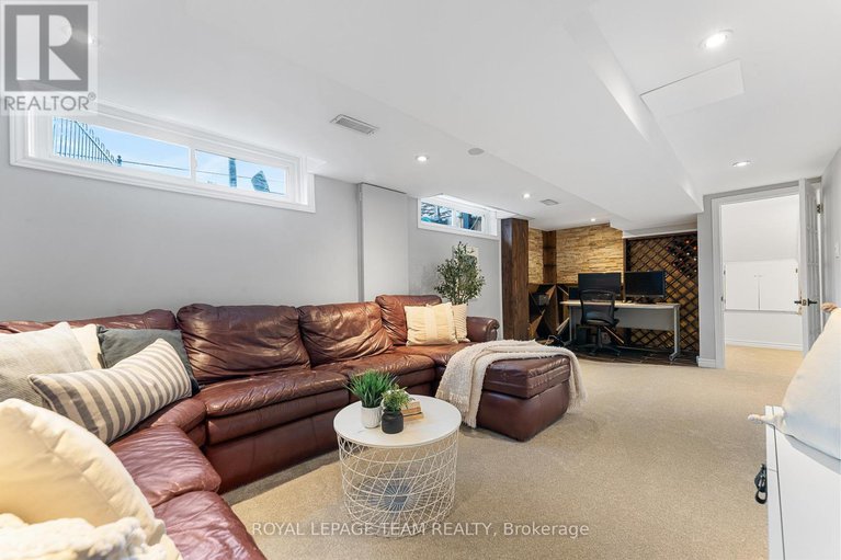 29147557/62-crystal-beach-drive/crystal-beach/ottawa/ontario/K2H5N1_41