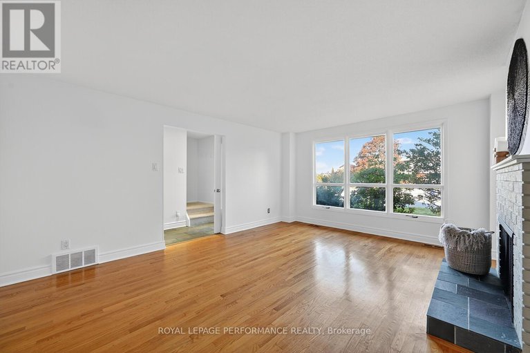 29046613/19-ancroft-court/tanglewood/ottawa/ontario/K2G4A5_5