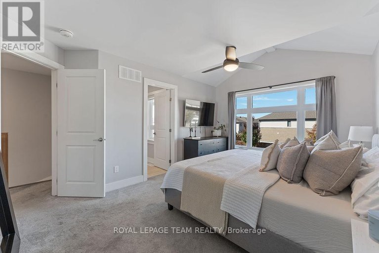 28963123/321-proud-walk/stittsville-south/ottawa/ontario/K2S2L6_28