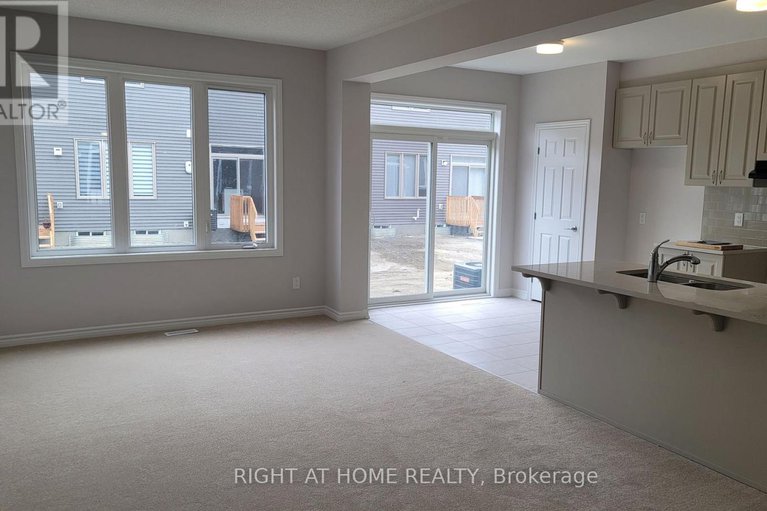 29048181/713-perseus-avenue/half-moon-bay/ottawa/ontario/K2J3V5_9