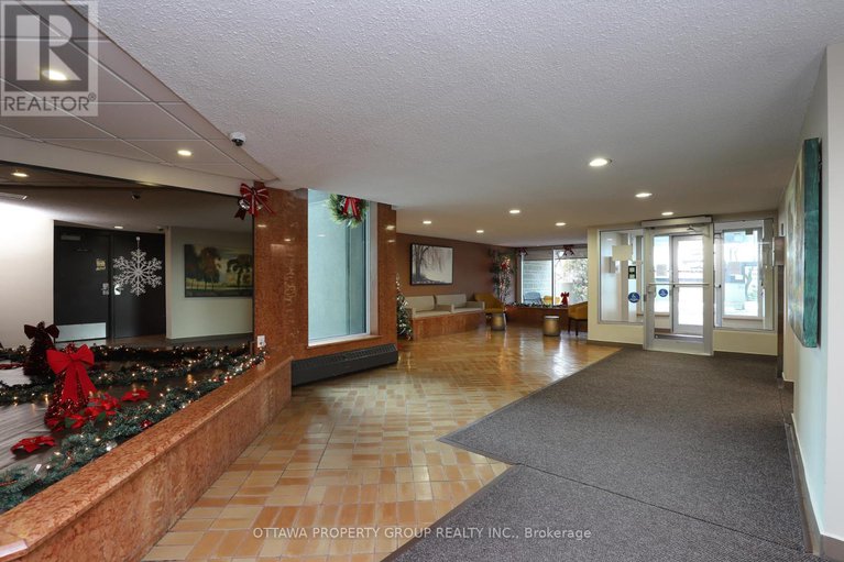 29126397/416-555-brittany-drive/viscount-alexander-park/ottawa/ontario/K1K4C5_21