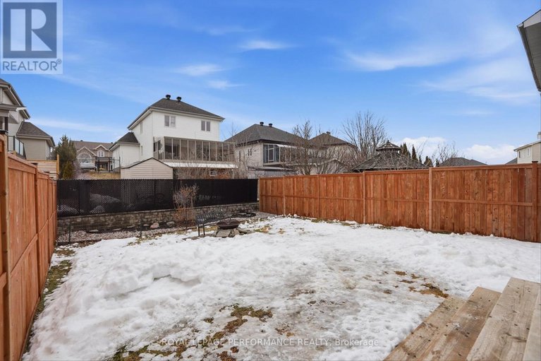 29550291/420-crystal-court/town-of-rockland/clarence-rockland/ontario/K4K0A1_27