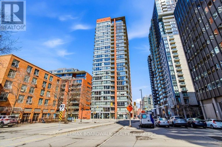 29639076/1507-179-george-street/lower-townbyward-market/ottawa/ontario/K1N1J8_1